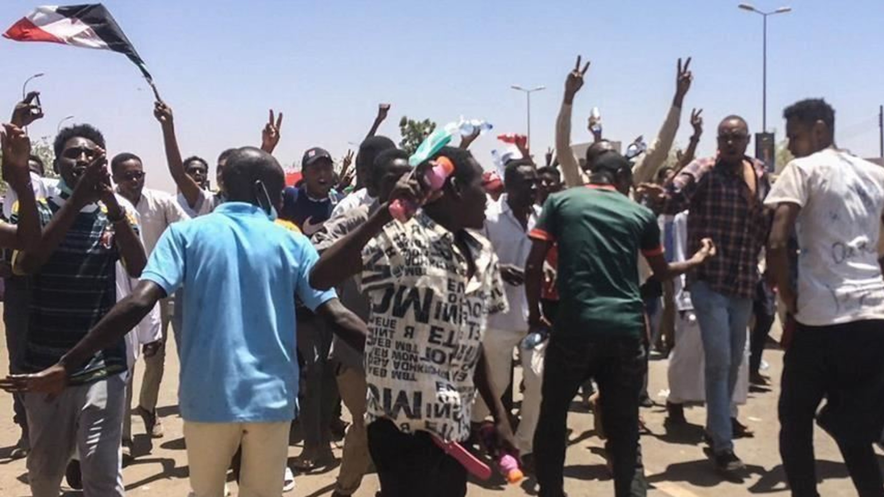 Tawakkol Karman: Attempt to break the sit-in of the Sudanese protesters before the General Command is attempt to break the revolution